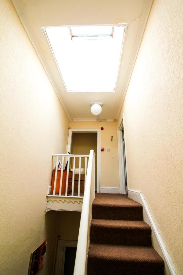 Central Bolton Accommodation Exterior photo